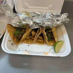 Tacos de Chicharron