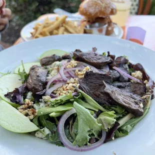 Mediterranean Steak Salad