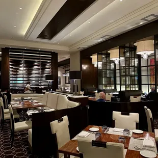 sushi and sashimi, interior