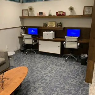 Business center (Dec 2022)