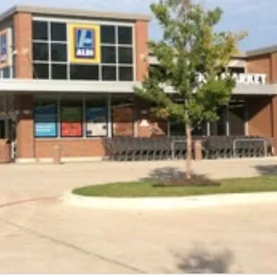Aldi on Gaston in "Old East Dallas"