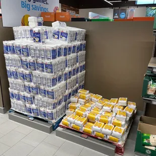 Sugar rationing means "we are preparing for war".... Seriously