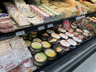 Rego's Neighborhood Market