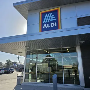 OOutside Aldi
