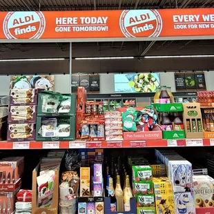 This is a view of the Aldi Finds section.  This changes weekly.  Photo taken December 22, 2019.