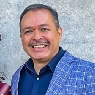 Edgar T.