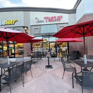 Outdoor seating. Love getting gelato treats from here! 5.15.22