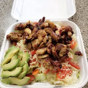 Ensalada de pollo rica me encanto