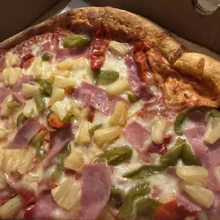 Ham, pineapple, &amp; peppers