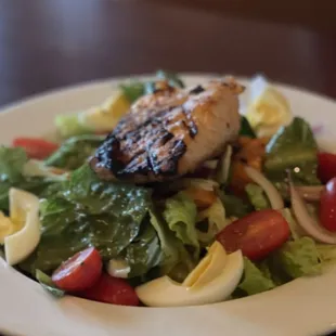 Grilled Salmon Salad