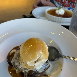 Brownie sundae