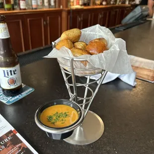 Pretzel Bites