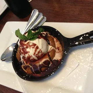 Skillet Cookie