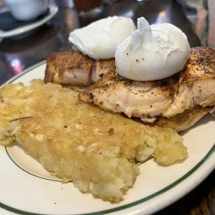 Salmon Benedict