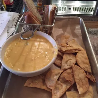 Fatty's Final Beer Cheese Dip