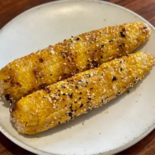 GRILLED SWEET CORN / MISO BUTTER