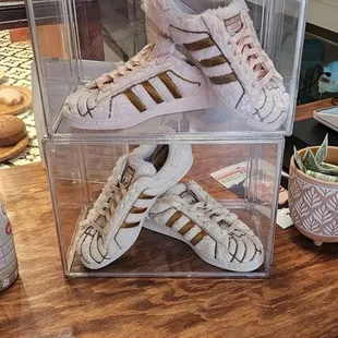Admiring these Cocha kicks before getting all the yummy goodness!