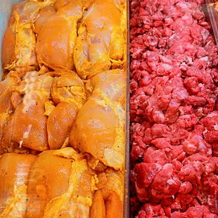 Marinated chicken , taco meat de res