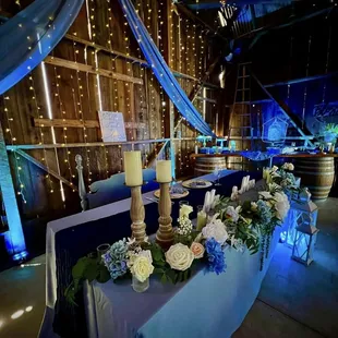 Sweetheart table by Alegria