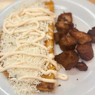 Cachapa Original with mano cheese and nata and fried pork