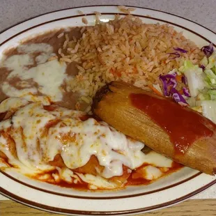 Hubby's shredded beef enchilada, and tamale combo.