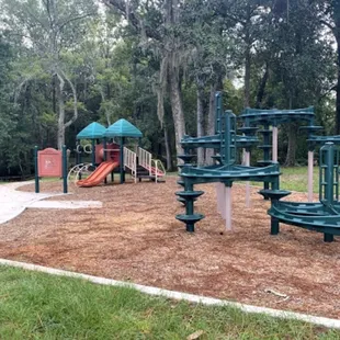 Playground 4 swings not shown