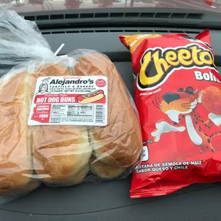 Hotdog Buns as a souvenir home to CA and snacks for the road