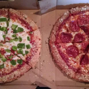 Green pepper on the left, pepperoni on the right.