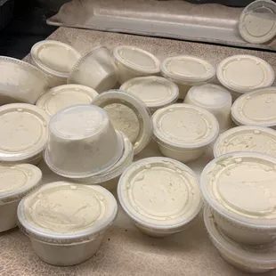 Homemade garlic dip for your pizza and breadsticks!
