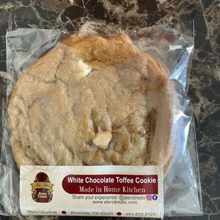 White chocolate toffee cookie
