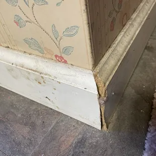 Base board left untouched