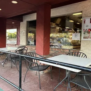 Outdoor dining, March 2024