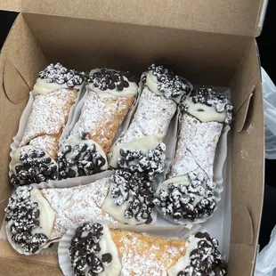 Mini Cannolis