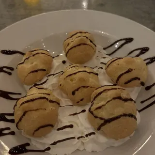 Profiteroles