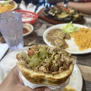Carnitas torta