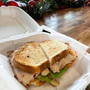 Alexander's Market & Deli