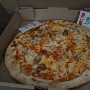 Buffalo chicken pizza with thin crust!! Delicious. And I got it delivered, and it arrived really fast.
