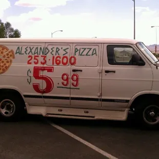 Min 2 pizza for 5.99