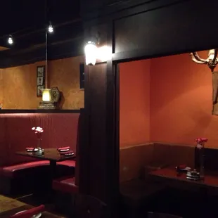 Thematic booths