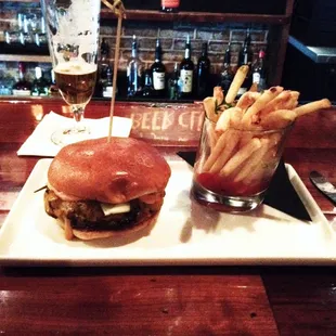 Exceptional burger, great presentation.