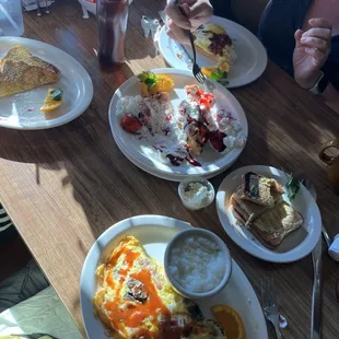 Great classic diner.  Everything was good.