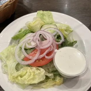 Nice fresh side salad with good ranch