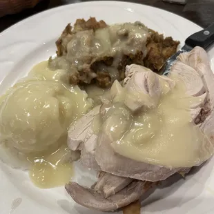 Carved Turkey with mash, stuffing and gravy. Did not care for the stuffing, it had an odd sweet flavor to it. BF agreed...