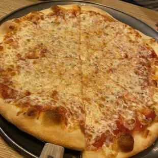Cheese pizza