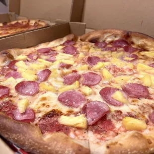 Canadian Bacon &amp; Pineapple. Requested crust to be "well done" and Alex's delivered.