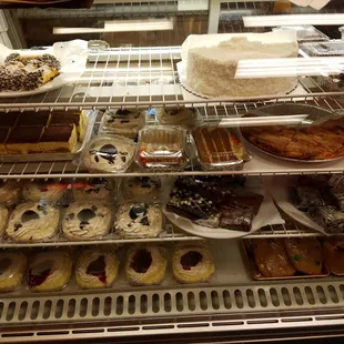 donuts, dough desserts, food