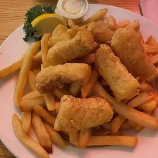 Cod fish with fries.