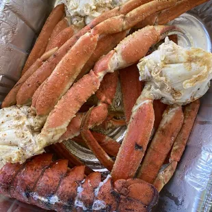 Snow crab legs &amp; a lobster tail