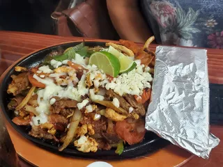 Alex's Tacos & Wings