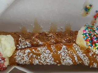 Il Cannoli Bar